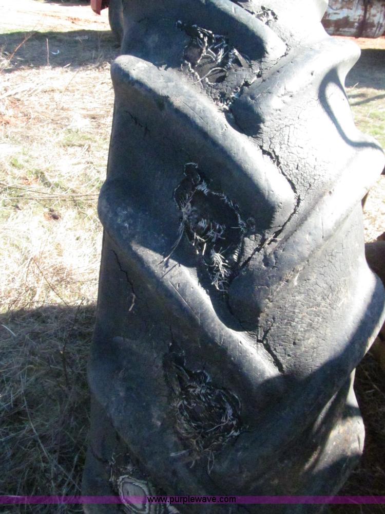 image for item F3099 1952 John Deere G Modified tractor