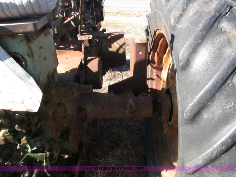 image for item F3099 1952 John Deere G Modified tractor