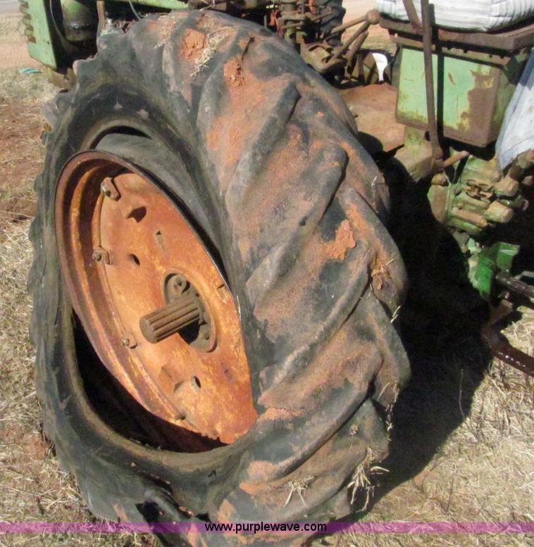 image for item F3099 1952 John Deere G Modified tractor