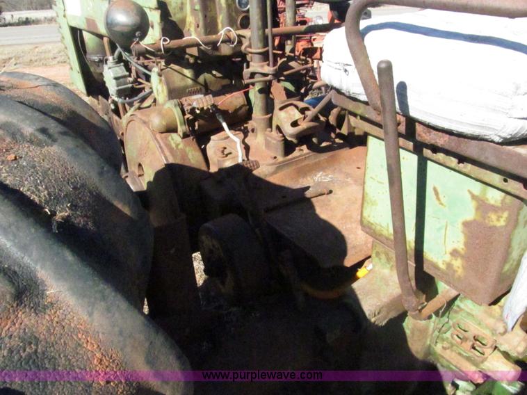 image for item F3099 1952 John Deere G Modified tractor