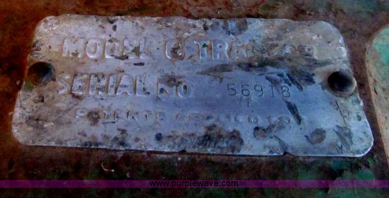 image for item F3099 1952 John Deere G Modified tractor