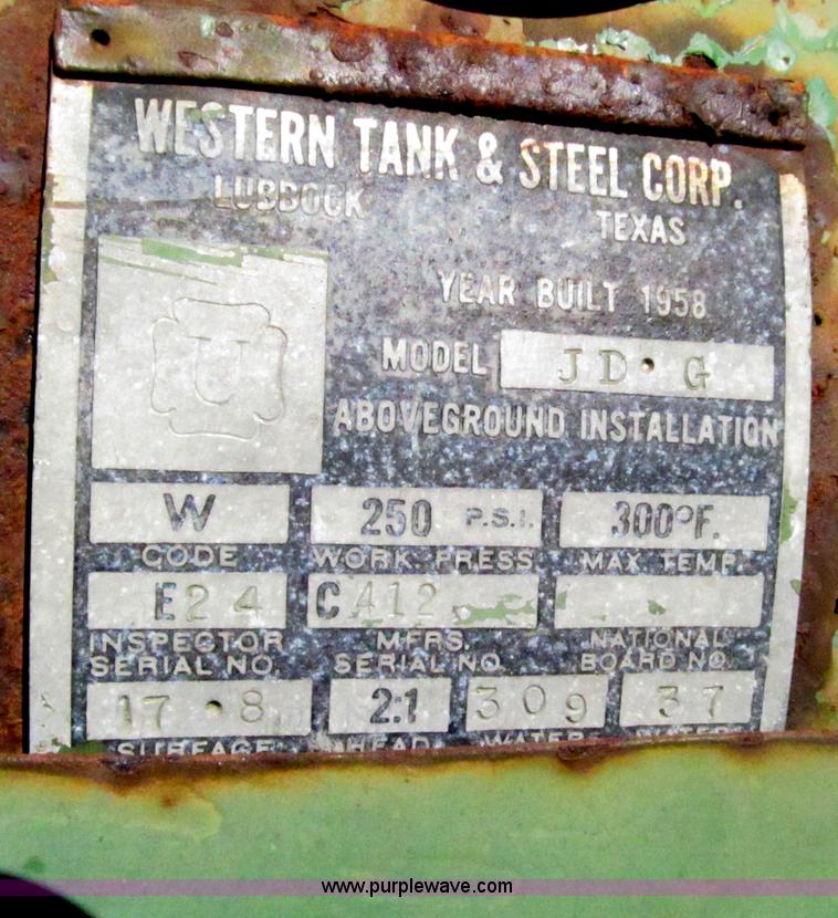 image for item F3099 1952 John Deere G Modified tractor