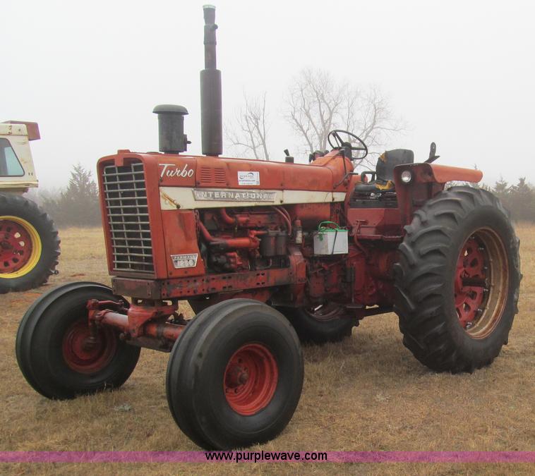 image for item F3112 International Farmall F1256D Turbo tractor