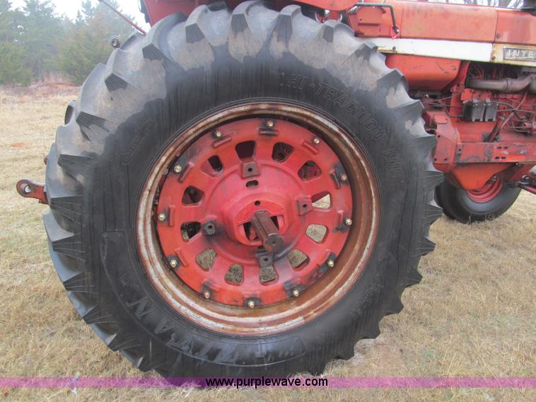 image for item F3112 International Farmall F1256D Turbo tractor