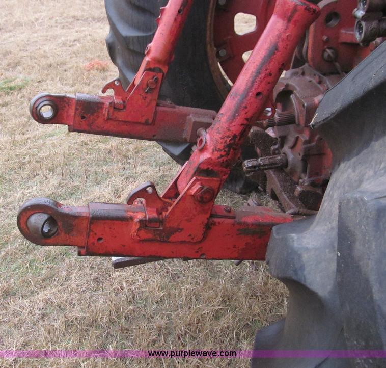 image for item F3112 International Farmall F1256D Turbo tractor