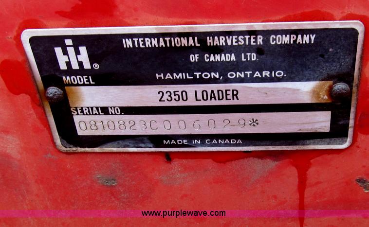 image for item F3114 International 2350 loader