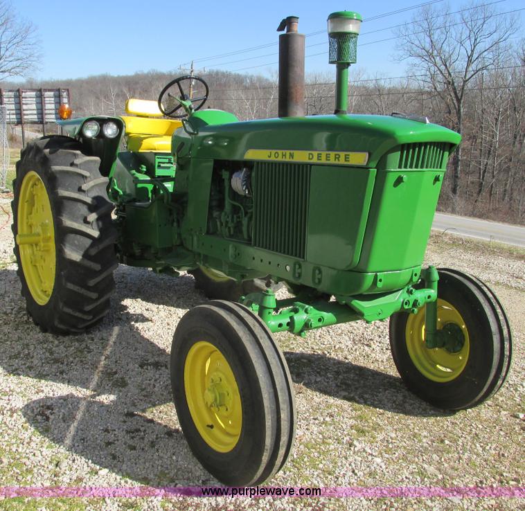 image for item F4264 1965 John Deere 3020 tractor