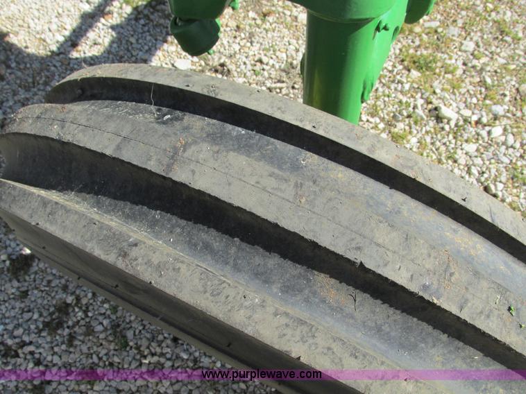 image for item F4264 1965 John Deere 3020 tractor