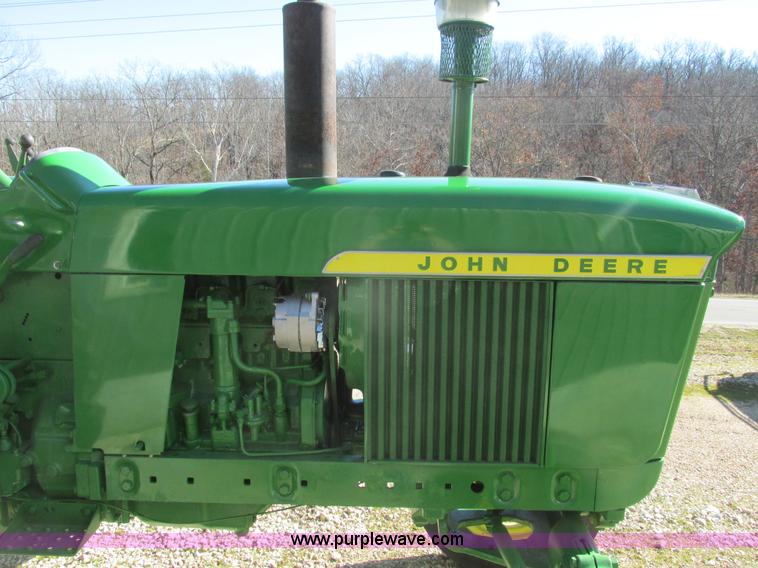 image for item F4264 1965 John Deere 3020 tractor