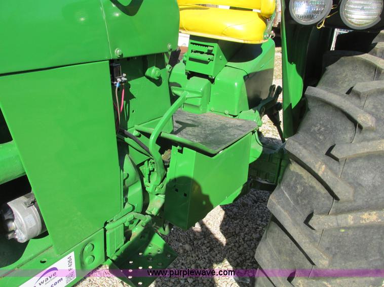 image for item F4264 1965 John Deere 3020 tractor