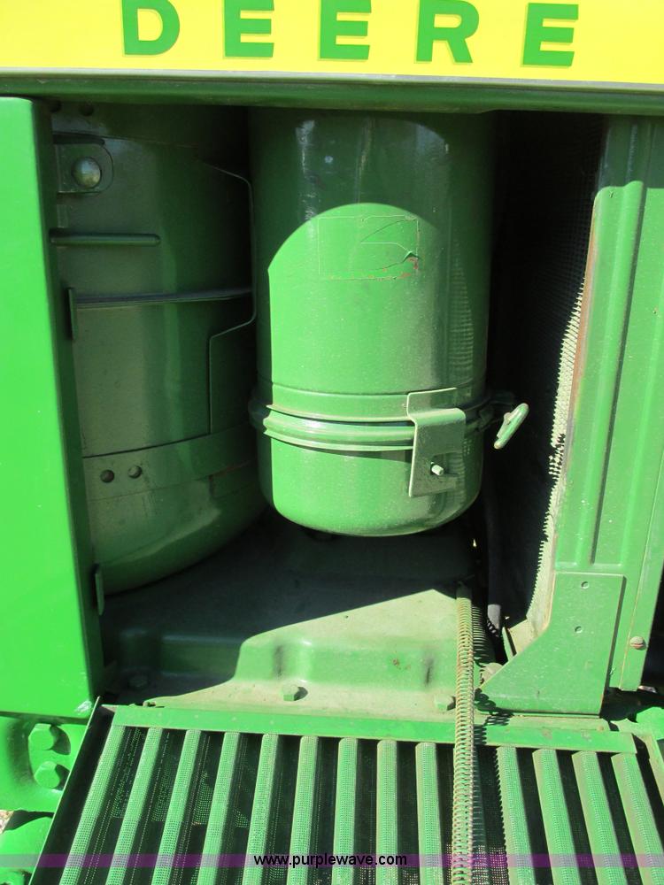 image for item F4264 1965 John Deere 3020 tractor