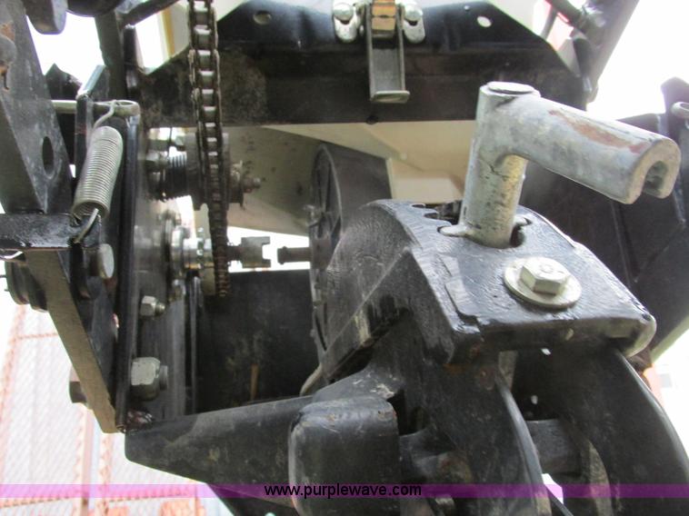 image for item F4270 Kinze 3600 Twin-Line 16/31 row planter