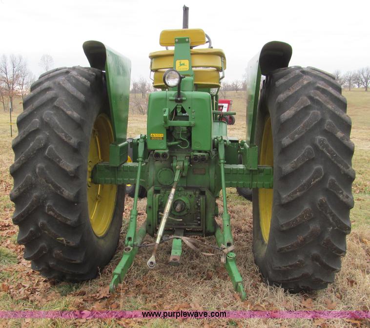 image for item F4694 1962 John Deere 4010 tractor