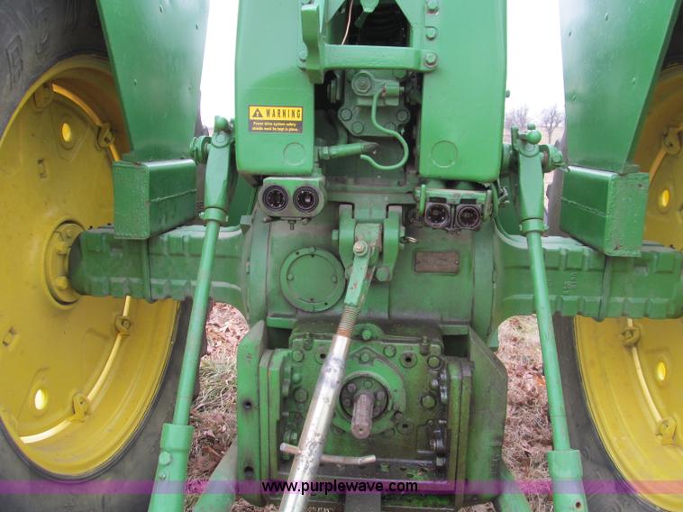 image for item F4694 1962 John Deere 4010 tractor