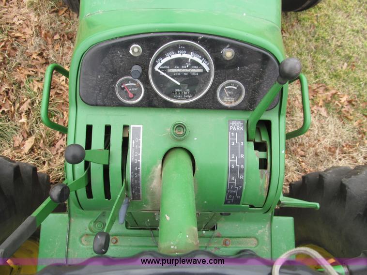 image for item F4694 1962 John Deere 4010 tractor