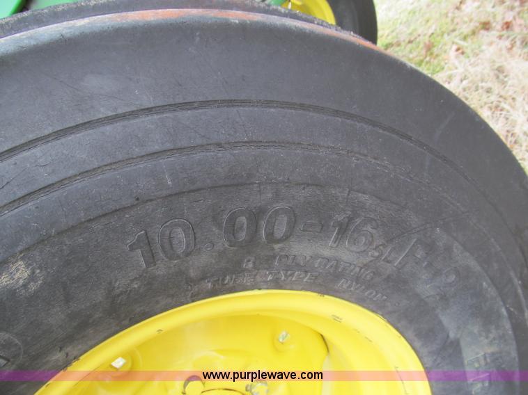 image for item F4694 1962 John Deere 4010 tractor