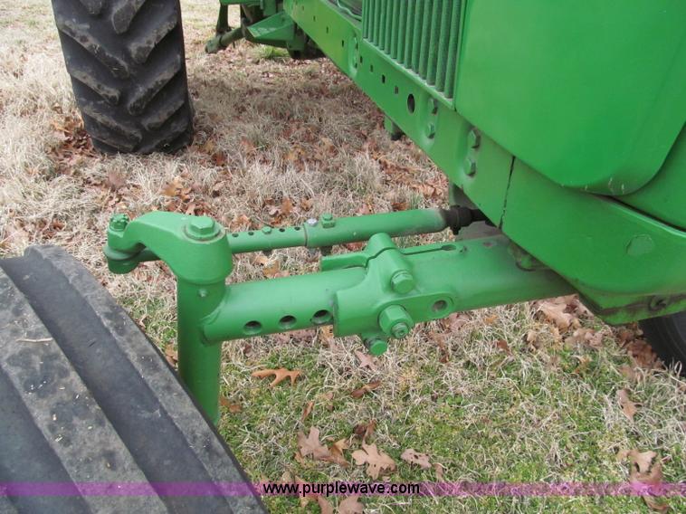 image for item F4694 1962 John Deere 4010 tractor