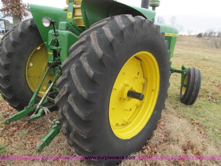 image for item F4694 1962 John Deere 4010 tractor