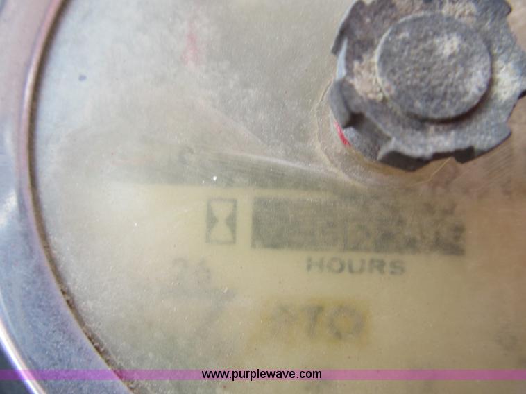 image for item F4695 1975 International 1066 tractor