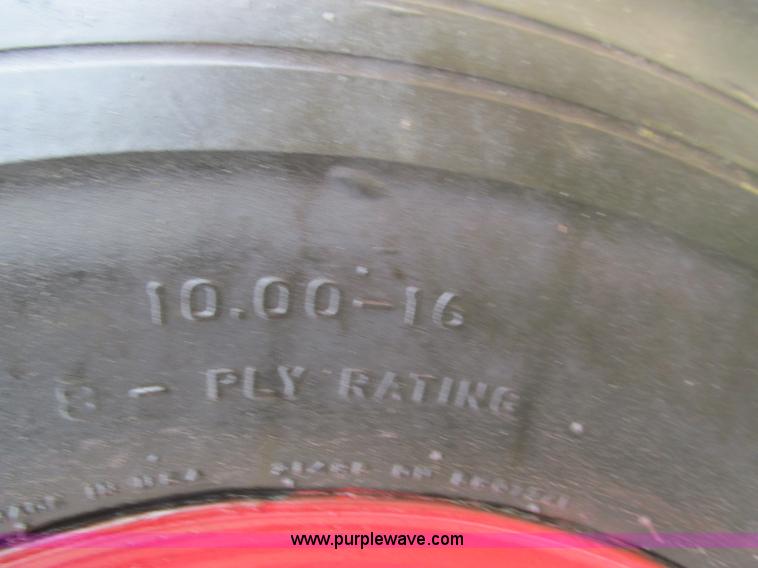 image for item F4695 1975 International 1066 tractor