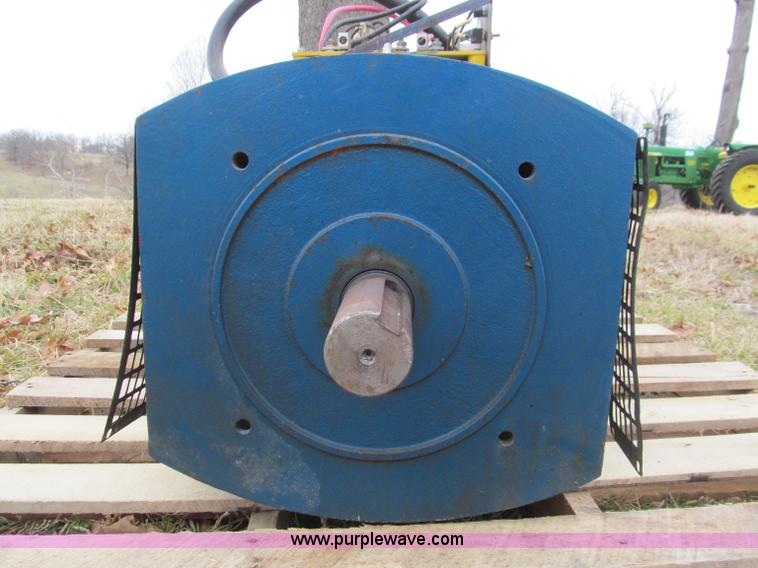 image for item F4700 AC synchronous generator