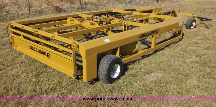 image for item F6584 Agway AC1000 bale accumulator