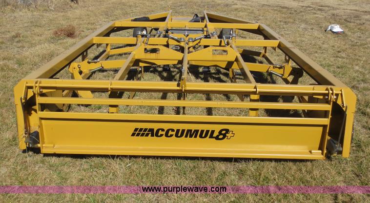 image for item F6584 Agway AC1000 bale accumulator
