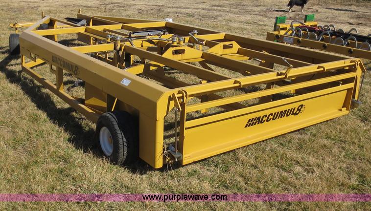 image for item F6584 Agway AC1000 bale accumulator
