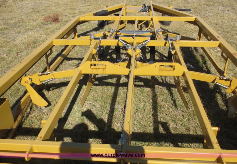 image for item F6584 Agway AC1000 bale accumulator