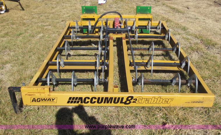 image for item F6585 Agway AC1000G bale grapple