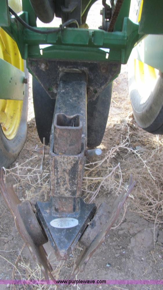 image for item G5623 John Deere 1770 conservation planter