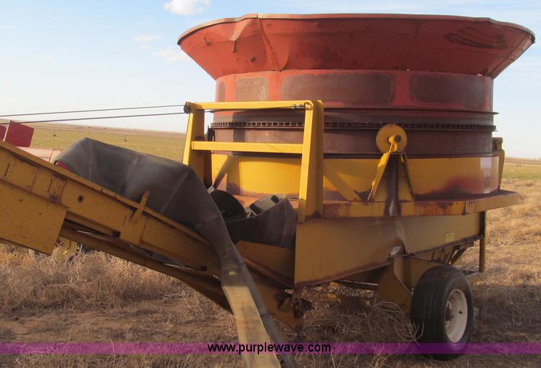 image for item G5625 Haybuster bale processor