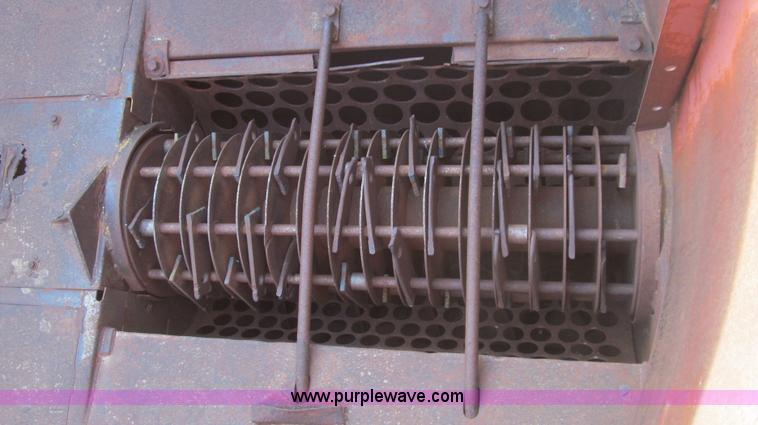 image for item G5625 Haybuster bale processor