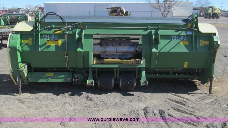 image for item G5631 2007 Krone 720PU Easy Flow pick up header