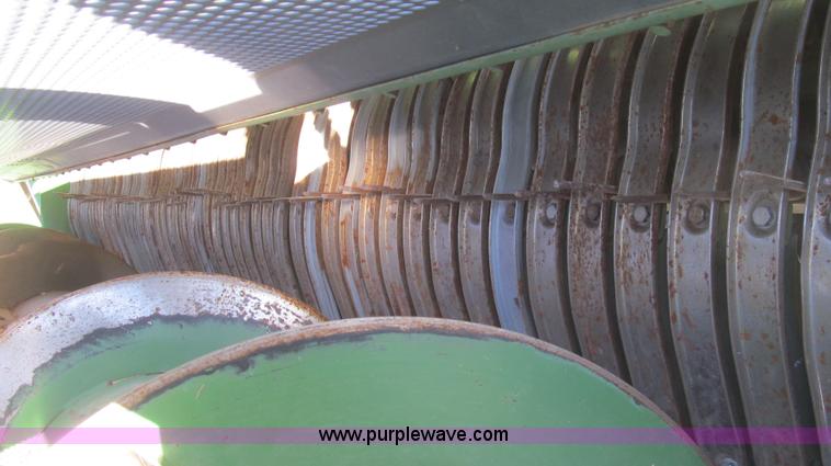 image for item G5631 2007 Krone 720PU Easy Flow pick up header