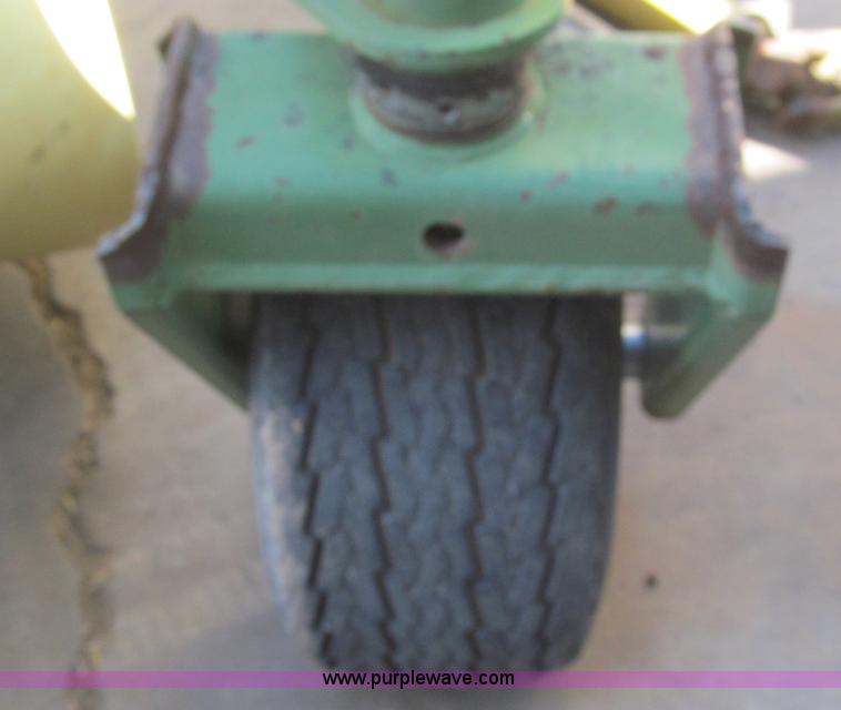 image for item G5633 2007 Krone 720PU Easy Flow pick up header