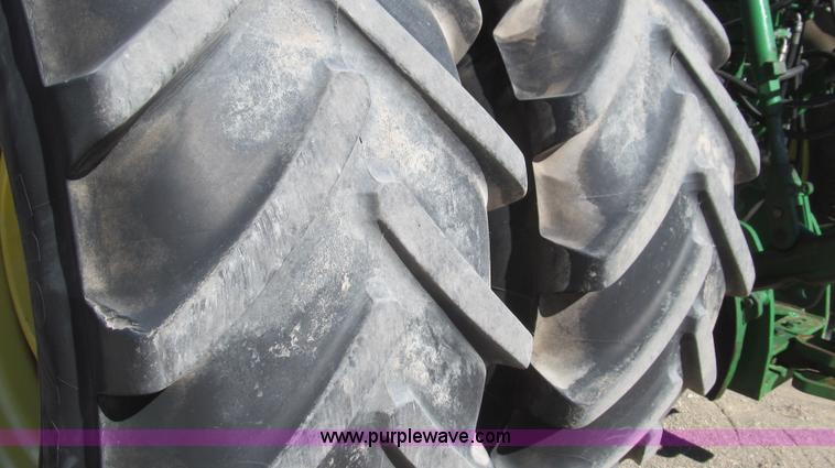 image for item G5634 2002 John Deere 9520 tractor