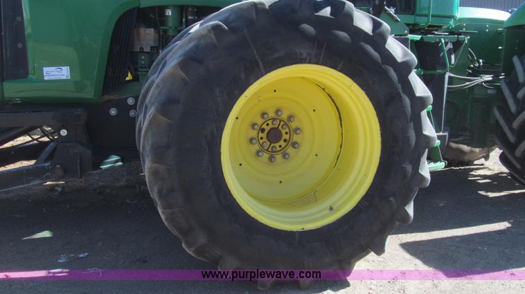 image for item G5634 2002 John Deere 9520 tractor