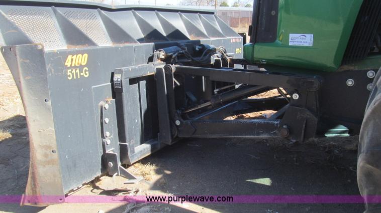 image for item G5634 2002 John Deere 9520 tractor