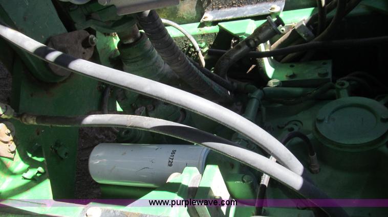 image for item G5634 2002 John Deere 9520 tractor