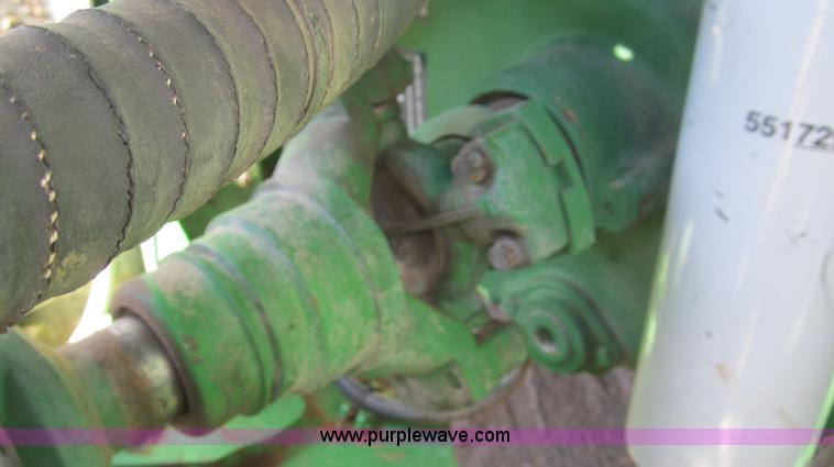 image for item G5634 2002 John Deere 9520 tractor