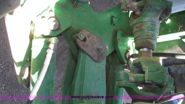 image for item G5634 2002 John Deere 9520 tractor