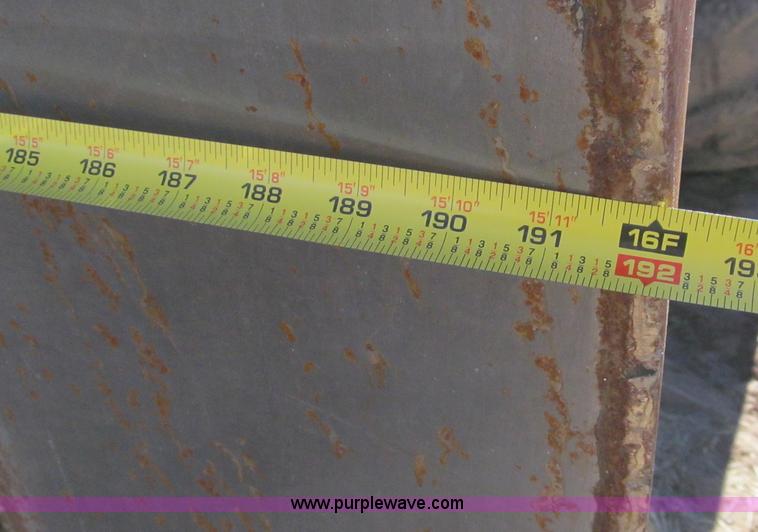 image for item G5634 2002 John Deere 9520 tractor