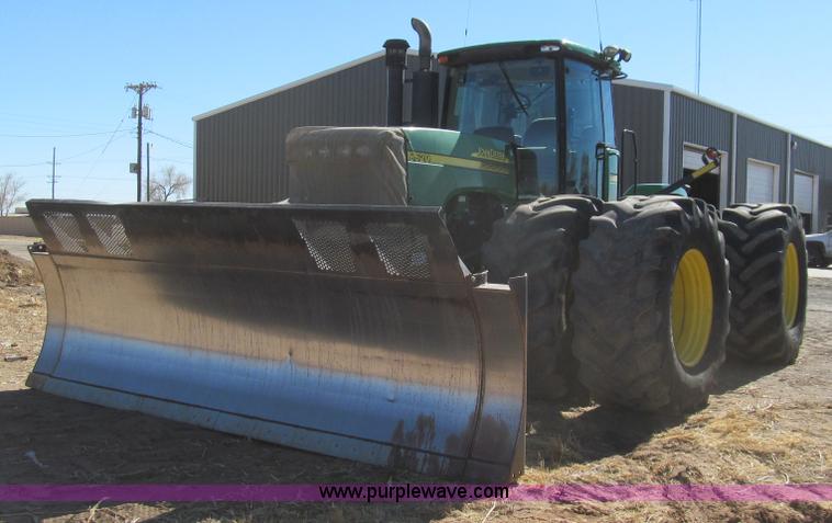 image for item G5634 2002 John Deere 9520 tractor