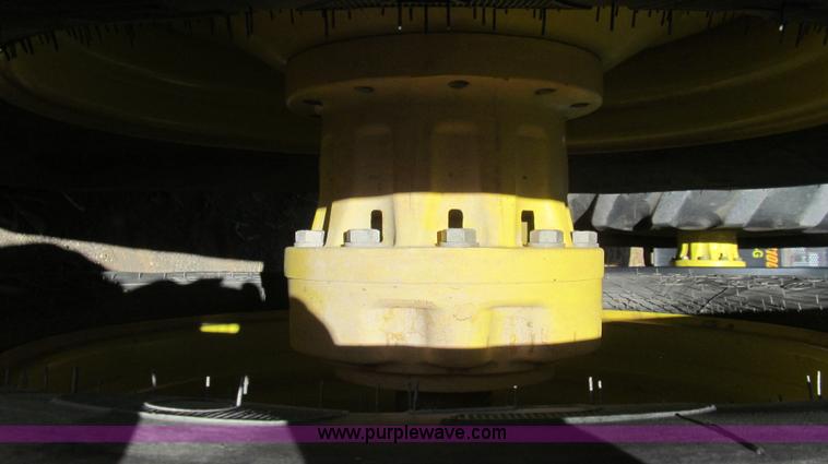 image for item G5635 2007 John Deere 9620 tractor