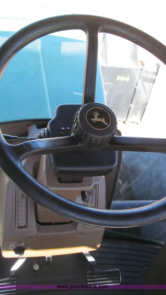 image for item G5635 2007 John Deere 9620 tractor