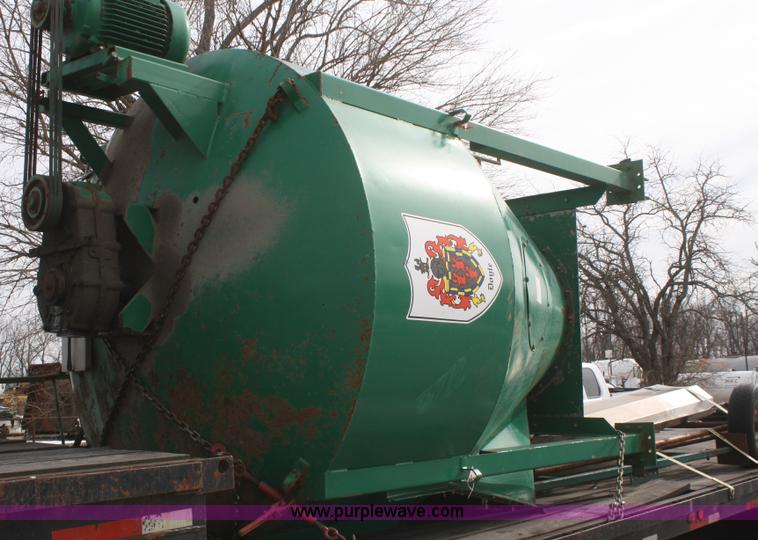 image for item S9887 Auger mixer with conveyor