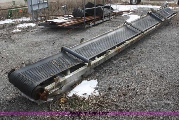 image for item S9887 Auger mixer with conveyor