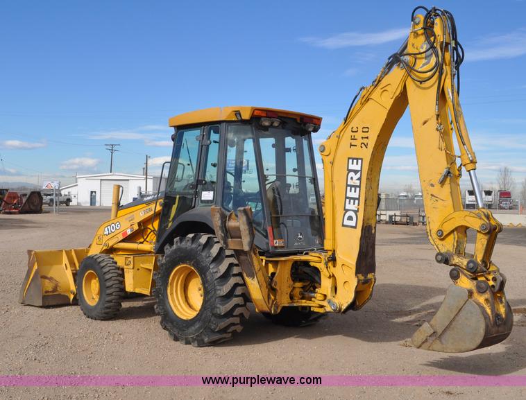 image for item C3313 2002 John Deere 410G backhoe extendahoe