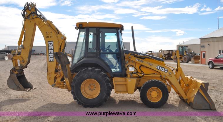 image for item C3313 2002 John Deere 410G backhoe extendahoe